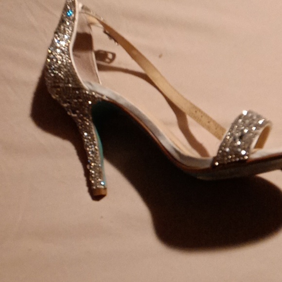 Party heels - Picture 2 of 2